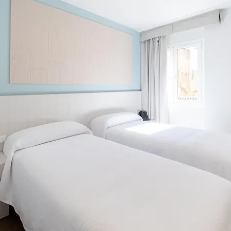 Alkazar Otel *