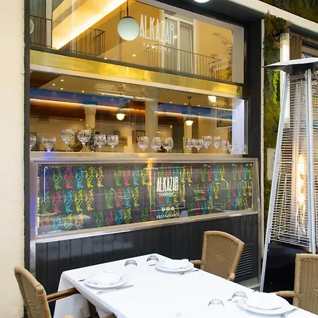 Otel Alkazar *