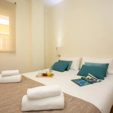 Apartment Singularstays Comedias Iv