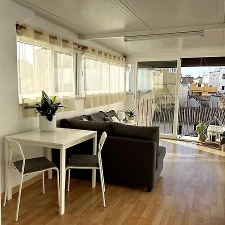 La Roca Apartment *