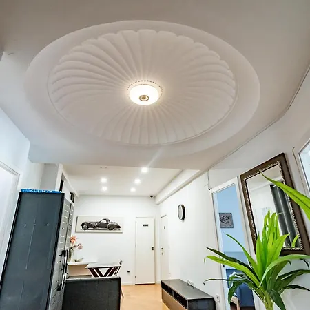 Affittacamere Versus Valenza