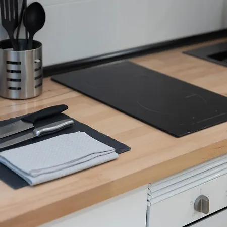 아파트 Spacious Oceanografic Flats