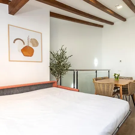 Moontels Plaza De Vannes Appartamento Valenza