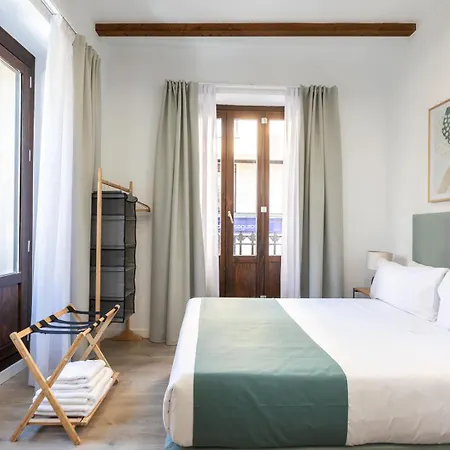 Apartmán Moontels Plaza De Vannes *