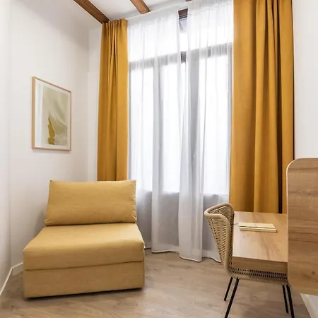 Apartmán Moontels Plaza De Vannes *