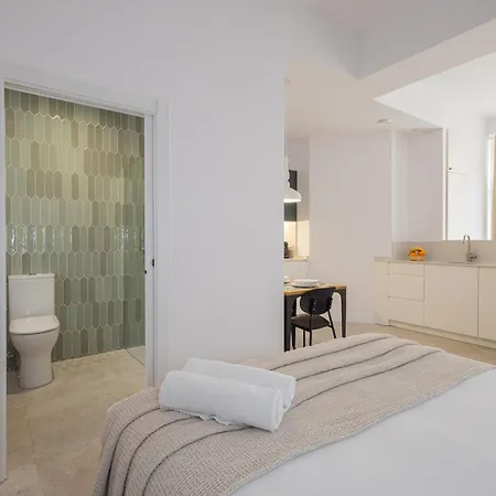 Florit Flats - Ceramic Homes - 4 Guest - Ac Wifi - Near Sorolla Train Station Valência