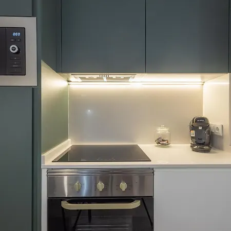 Florit Flats - Ceramic Homes - 4 Guest - Ac Wifi - Near Sorolla Train Station Apartamento