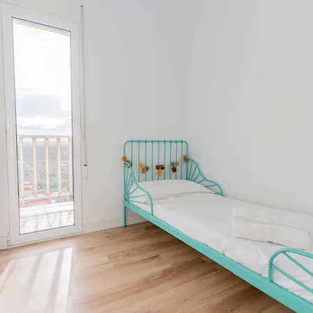 Ocean's Whisper: Les Palmeres Seaview Sanctuary Apartment Valencia