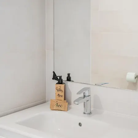 Ocean's Whisper: Les Palmeres Seaview Sanctuary Apartment Valencia