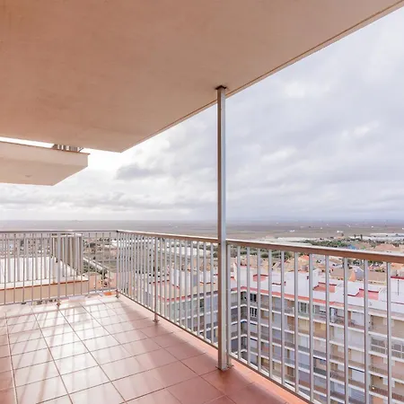 Ocean's Whisper: Les Palmeres Seaview Sanctuary * Valencia