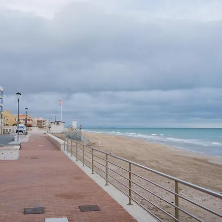 Ocean's Whisper: Les Palmeres Seaview Sanctuary Valencia