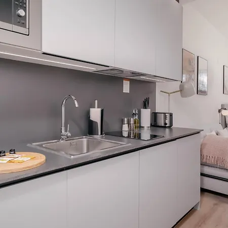 Limehome Carrer De Sant Jacint Appartamento Valenza