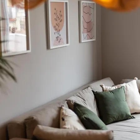 Dormforyou Ayuntamiento Apartment