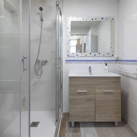 Malvarrosa Arenas Access Apartman *