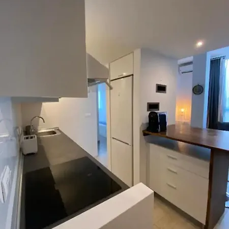 Apartman Rent Aparts Milagrosa 1