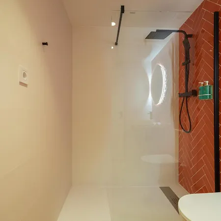 Florit Flats - The Joaquin Sorolla Station * Valencia