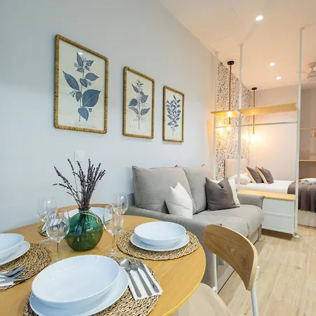 Florit Flats - 4 Guests With Ac And Wifi Near Sorolla Train Station *