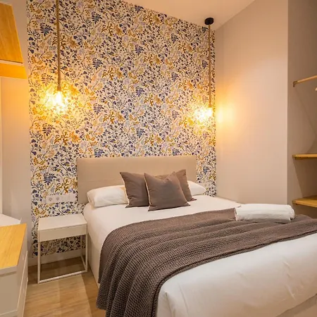 Florit Flats - 4 Guests With Ac And Wifi Near Sorolla Train Station *