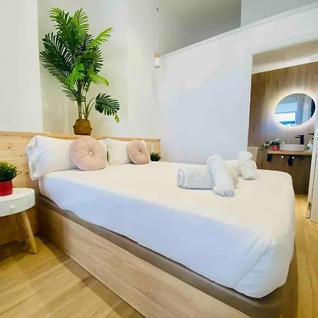 & Cozy Flat Close The Apartment