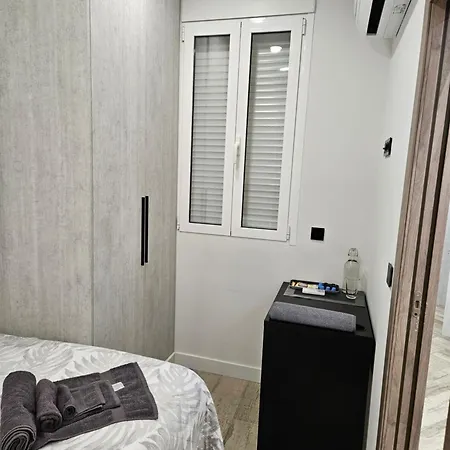 Centrica De Lujo Gv 4 * Valencia