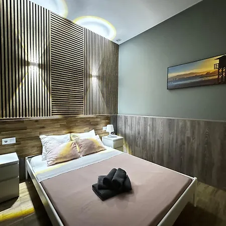 Salom 5 Apartman Valencia