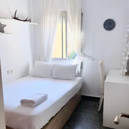Quarto em Acomodações Particulares Preciosa Cerca De La Playa Y Universidades *