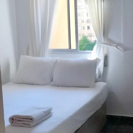 Preciosa Cerca De La Playa Y Universidades Quarto em Acomodações Particulares