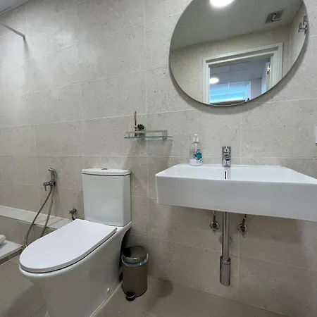 Apart Otel Carbonell 1 4*