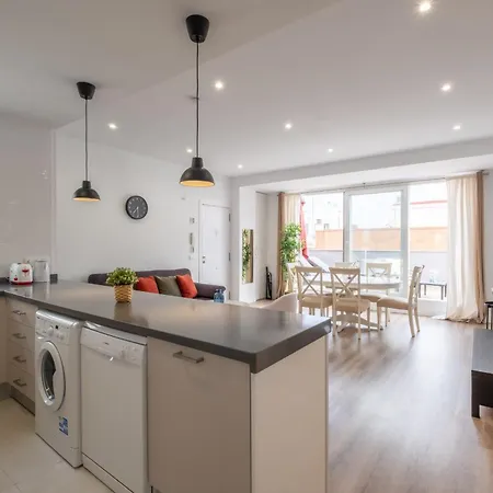 Spacious Penthouse With Private Terrace Apartamento