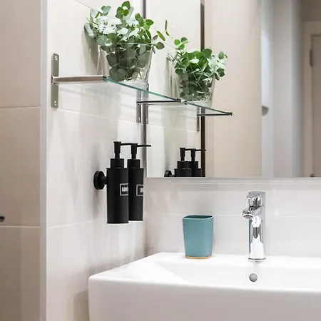 Moontels Mercado De Ruzafa Valencia