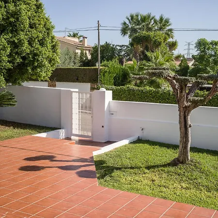 Villa Casa Con Piscina, Jardin Y Aire Acondicionado Cerca De Valencia En La Eliana-l'eliana *