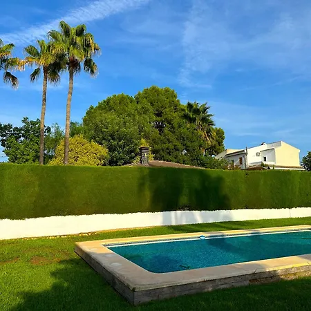 Villa Casa Con Piscina, Jardin Y Aire Acondicionado Cerca De Valencia En La Eliana-l'eliana