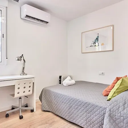 Lejlighed Spacious, Sunny Flat By Of Arts & Sciences *