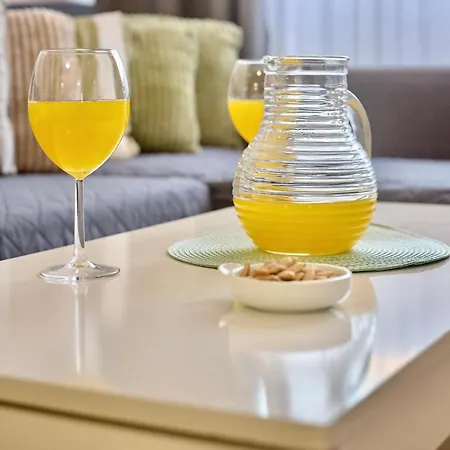 Spacious, Sunny Flat By Of Arts & Sciences Apartamento *