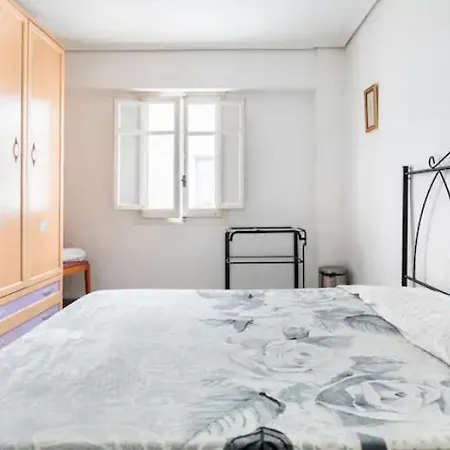 Private In Shared Workstay Pansiyon