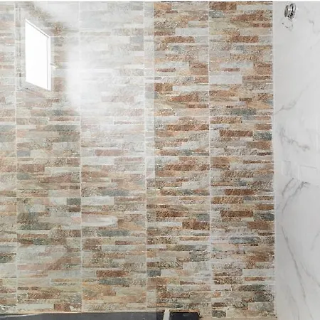 Pansiyon Private In Shared Workstay Valensiya