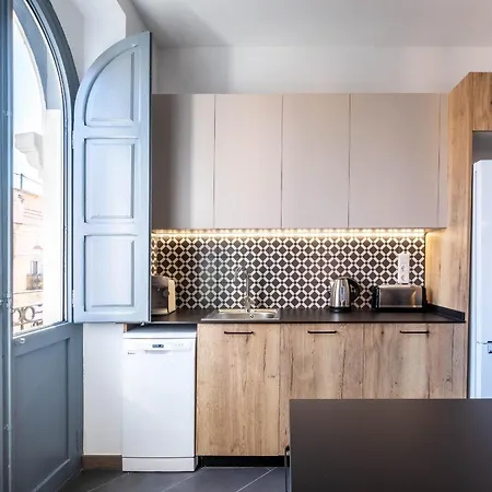 Lägenhet Spacious Penthouse With Massive Terrace