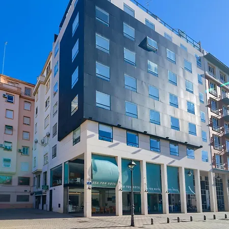 Sea Port Hotel 4*