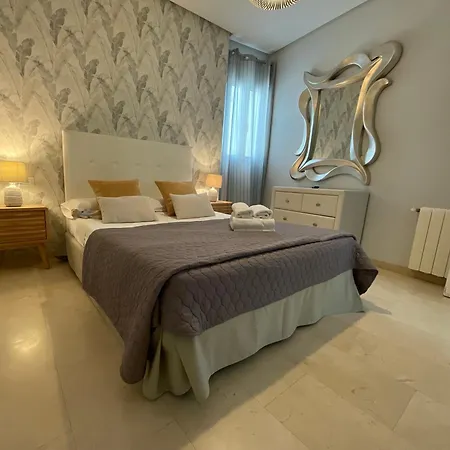 Travel Habitat Atico Calle Comedias *