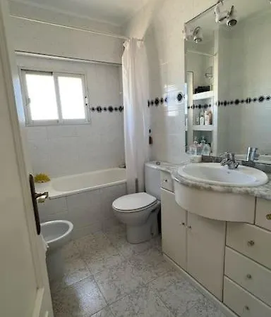 Apartamento Con Acceso Directo A La Playa Lägenhet