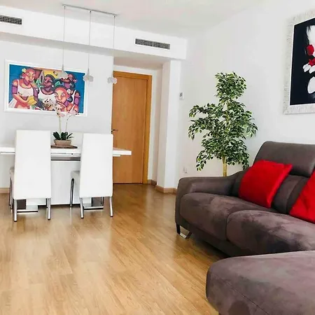 Great Close To Center Apartment *