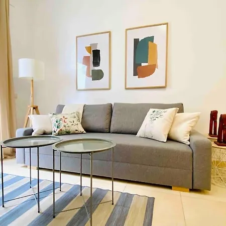 Stylish With Terrace On The Beachfrom Valencia