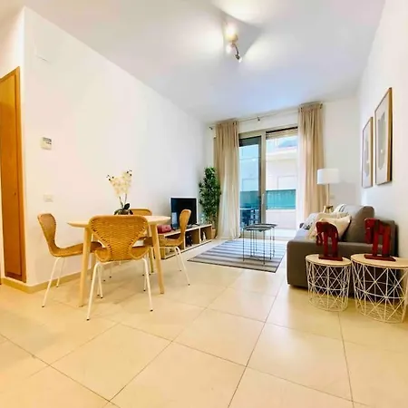 Stylish With Terrace On The Beachfrom Apartment
