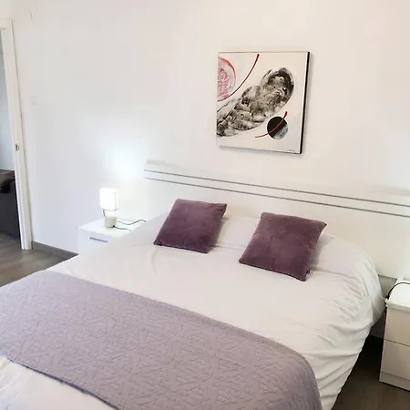3 Bedrooms With Wifi At 5 Km Away From The * Valencia