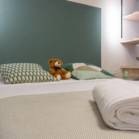 Apartamento Osito Hub - Pintor Nicolau