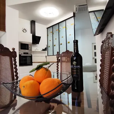 Reina Apartman *