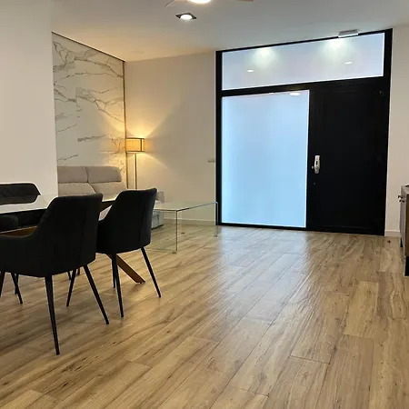 Valdeolivas Apartment