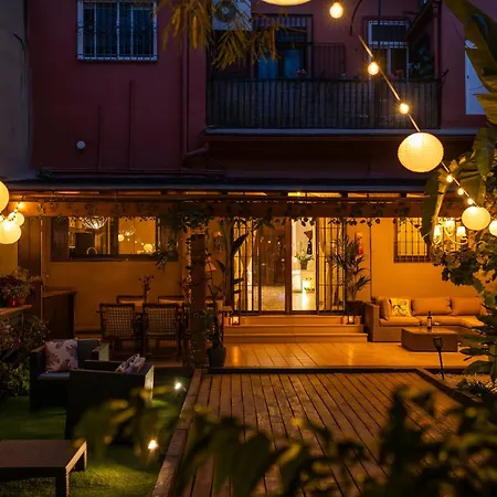 Portrait Boutique بيت ضيافة فالنسيا