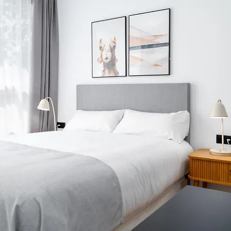 Limehome Carrer D'antonio Ferrandis Valencia