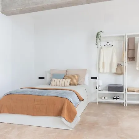 Vlc Host - Manya Walencja